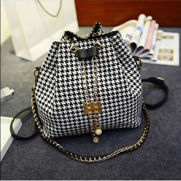 LAST ONE!!! 🖤 Bucket Bag 🖤 - Picture 2 of 6